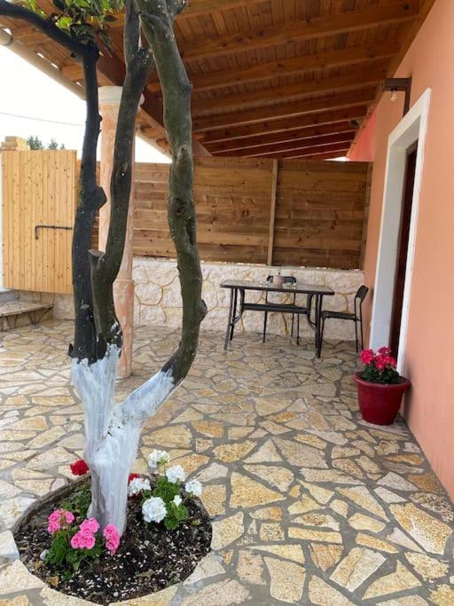 Casa Piccolino Villa Paramonas  Exterior photo
